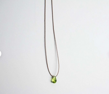 Load image into Gallery viewer, Simple Peridot Necklace