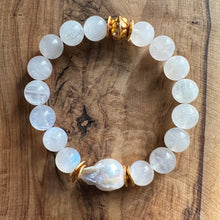 Load image into Gallery viewer, Rainbow Moonstone and Baroque Pearl Bracelet