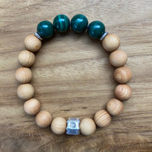 Load image into Gallery viewer, Malachite and Sandalwood Bracelet