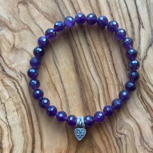Load image into Gallery viewer, Amethyst and Heart Charm Bracelet